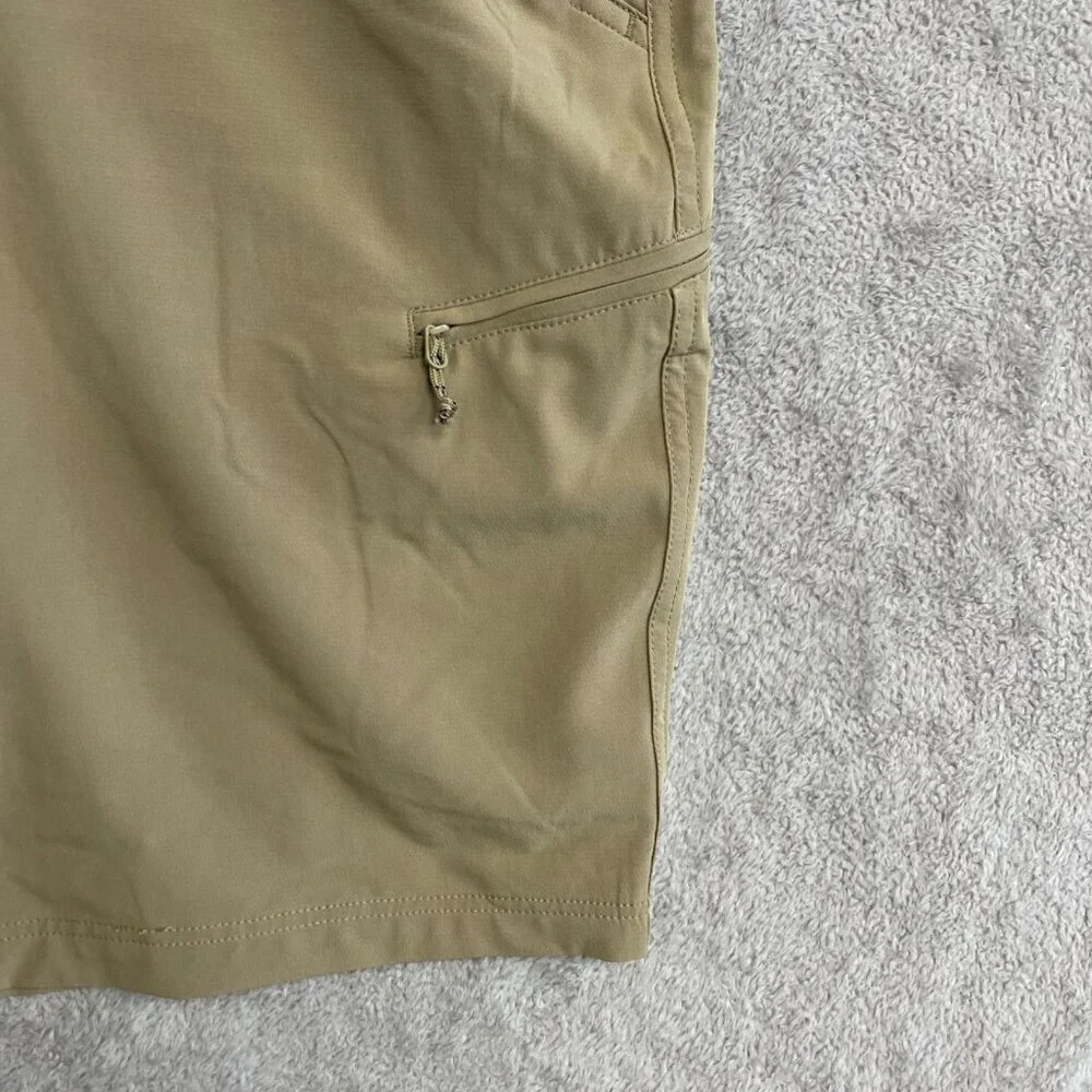 Weatherproof Vintage Men's Size 40 Khaki Cargo Trail Shorts